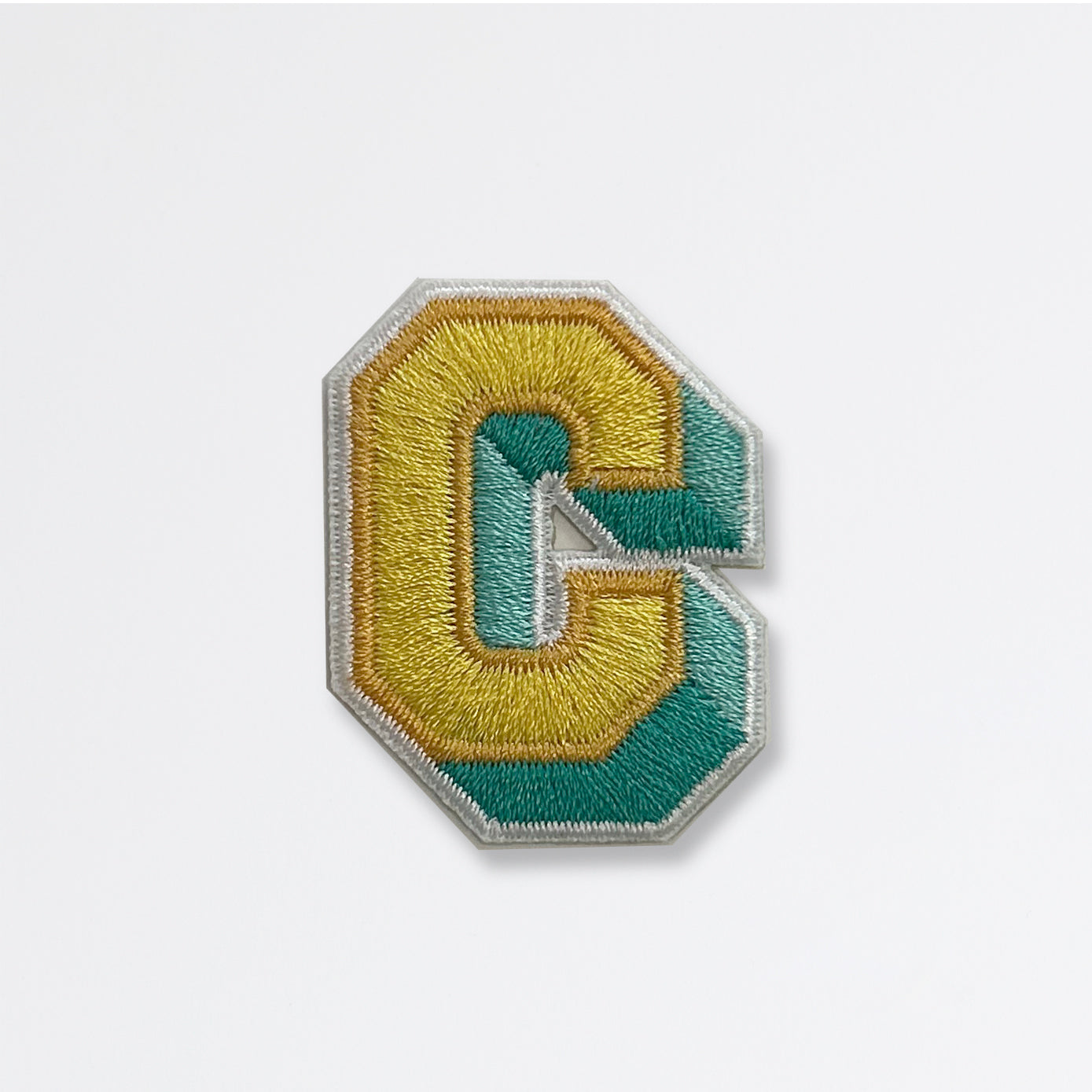 Nooee Pet embroidered patch – letter C in yellow and green