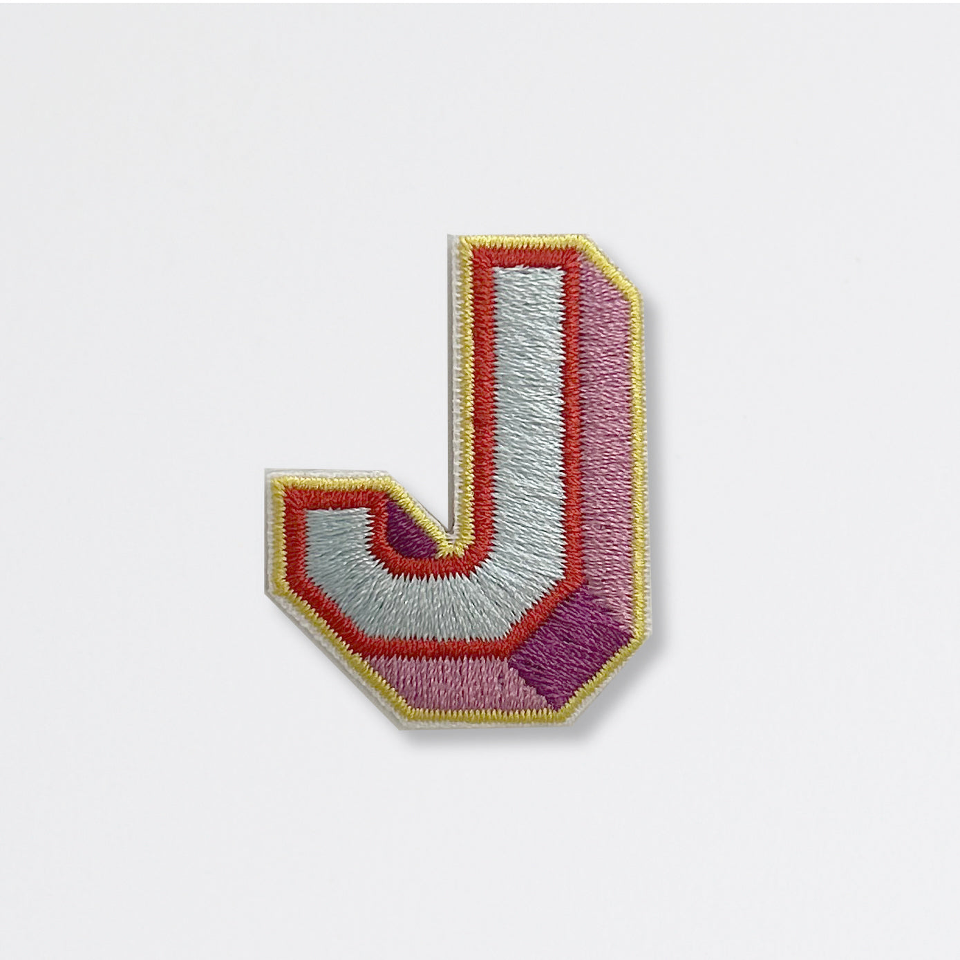 Nooee Pet embroidered patch – letter J in light blue and light pink