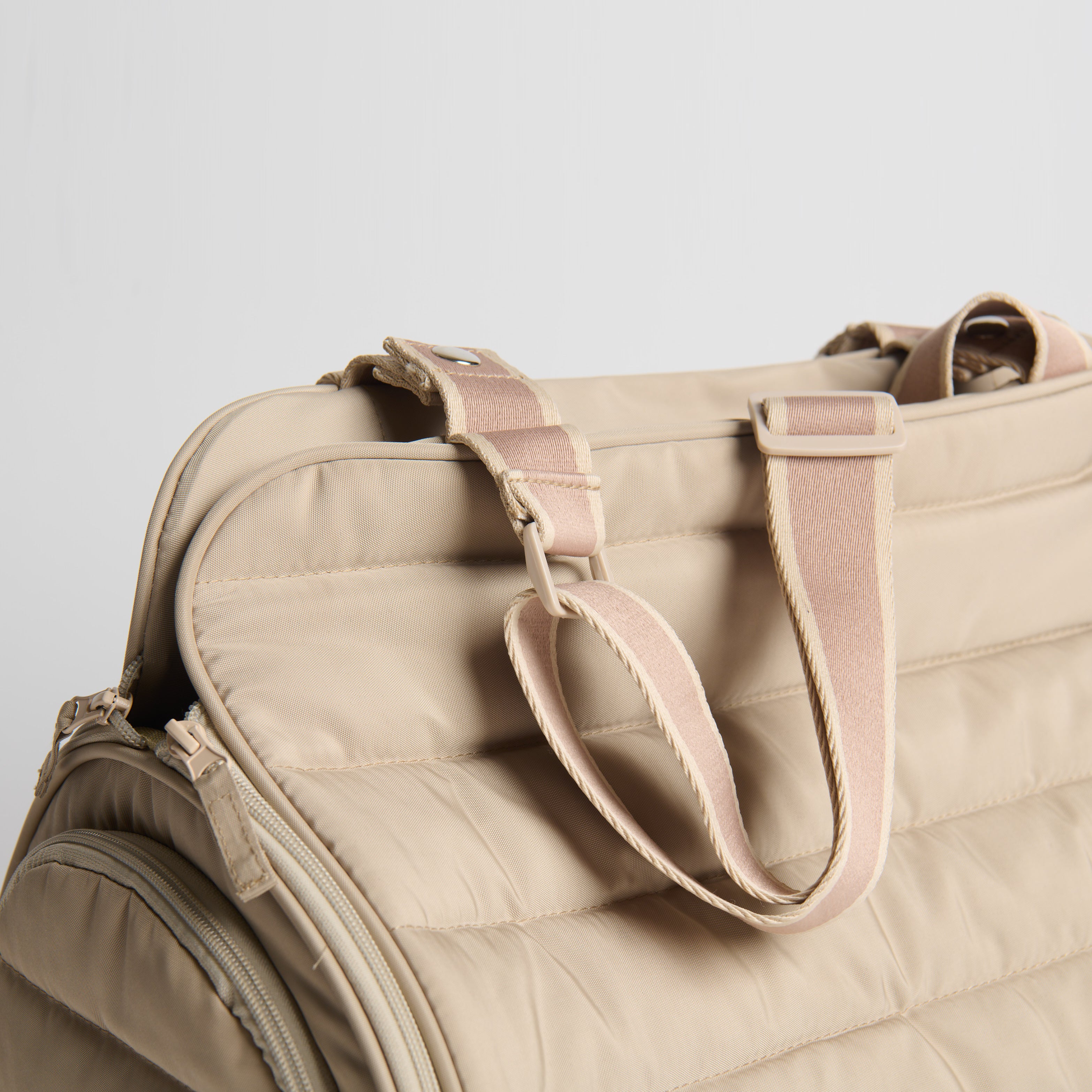 Nooee Pet Olive Carrier – Quilted Travel Bag