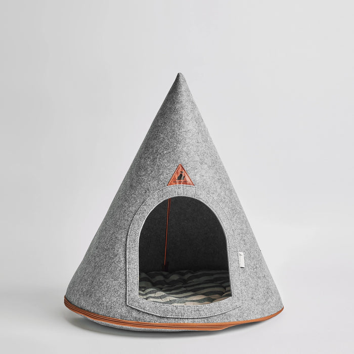 Nooee Pet Cave Lucy (M) Gray side profile, displaying its conical shape and modern design