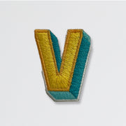 Nooee Pet embroidered patch – letter V in yellow and green