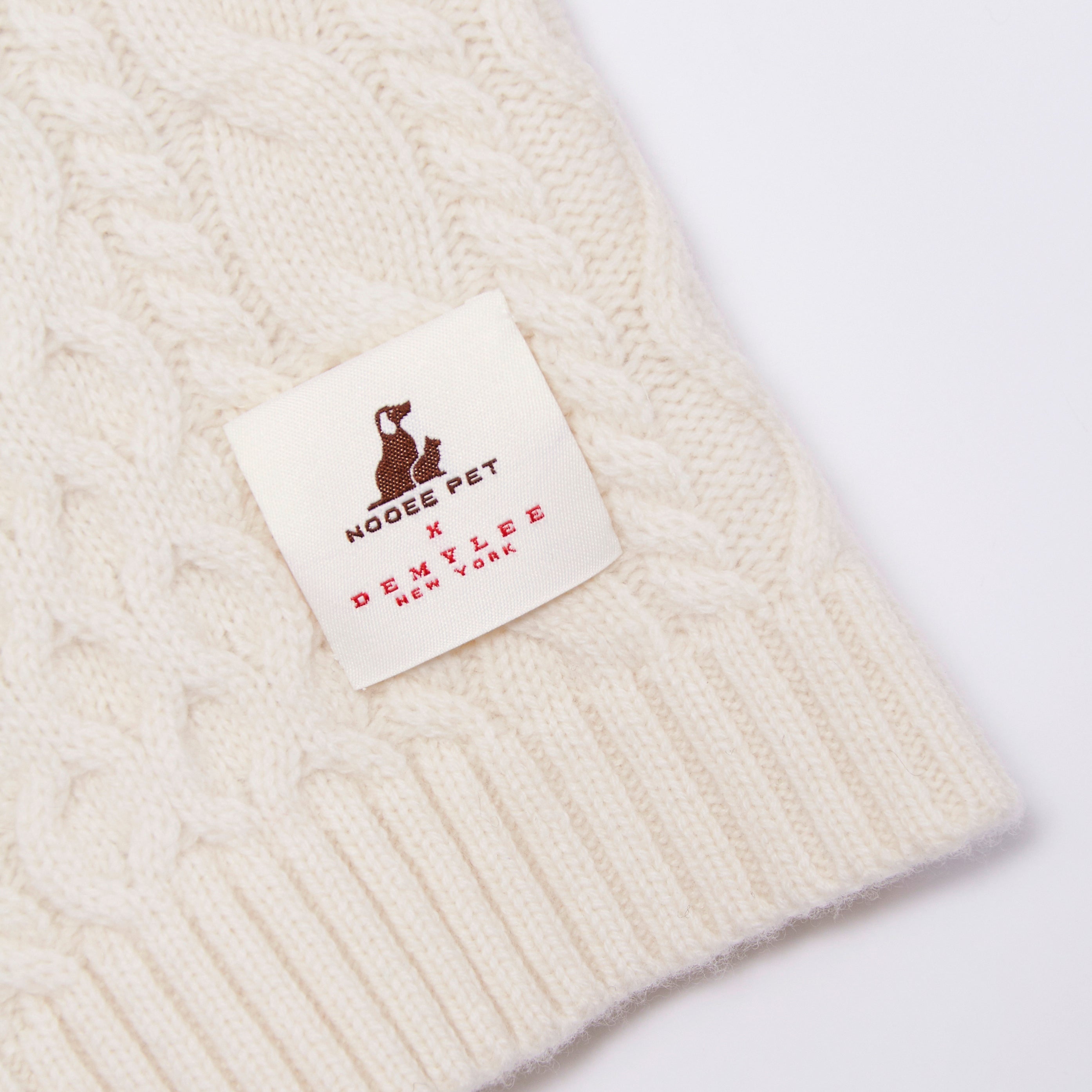 NOOEE PET X DEMYLEE WOOL OFF WHITE CABLE SWEATER